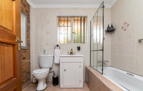 Bathroom1