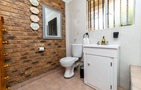 Bathroom3